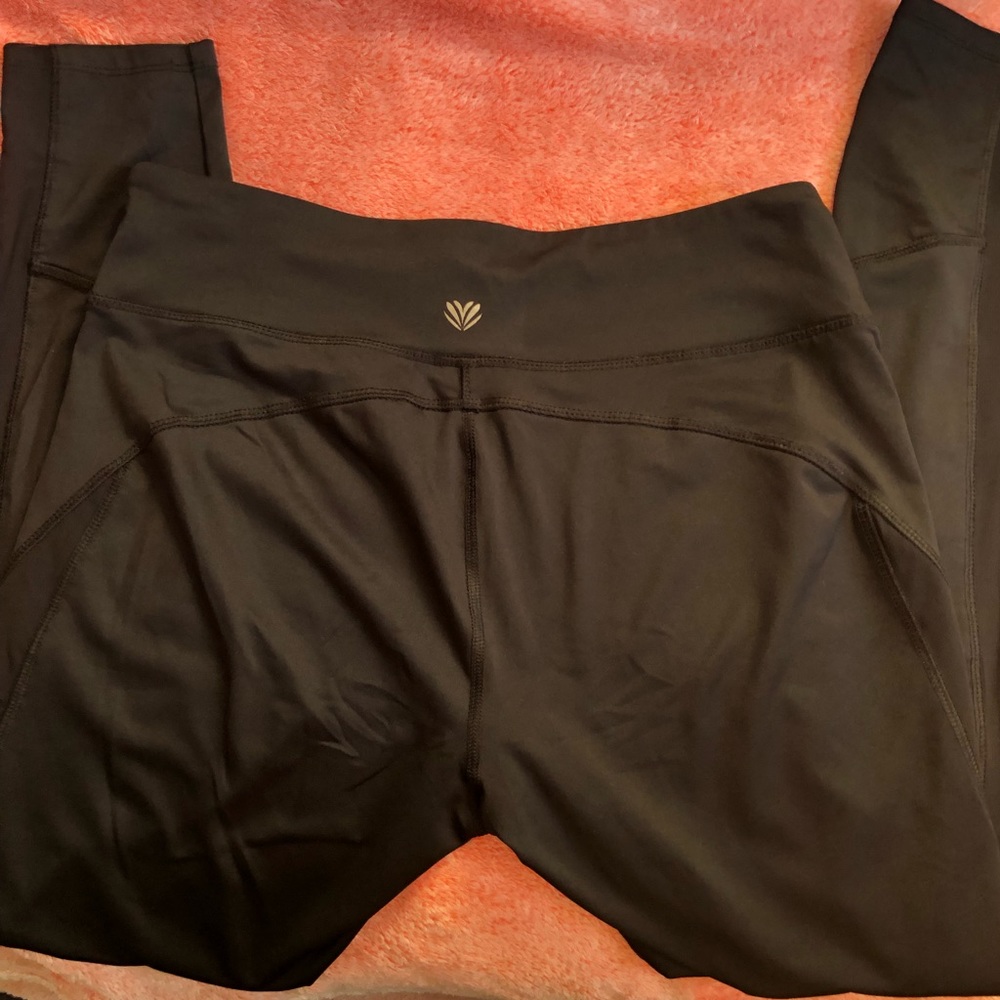 Forever 21 - Black Active Wear Leggings